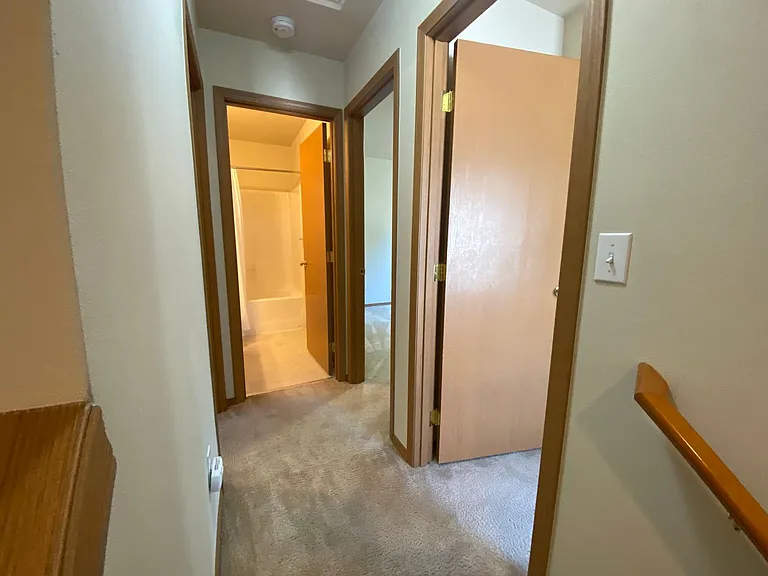 1253 Griggs St — Photo 8