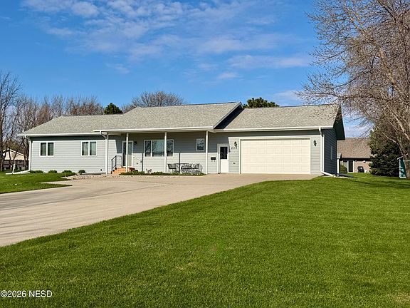 2nd image of 208 Aspen Dr