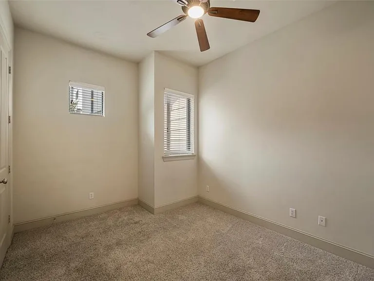 2816 Leeland St — Photo 14