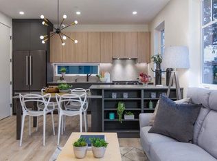 2708 Woodland Dr, Vancouver, BC V5N 3N5