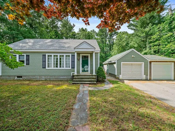 38 Grove St, Kingston, MA 02364