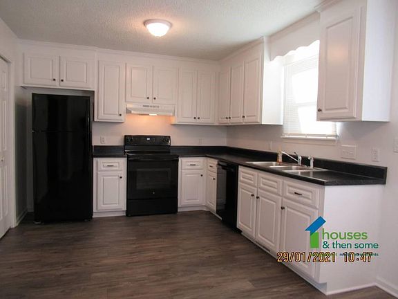 4th image of 3B Woodmont Cir