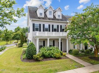 1048 Philpott Dr, Chapel Hill, NC 27517