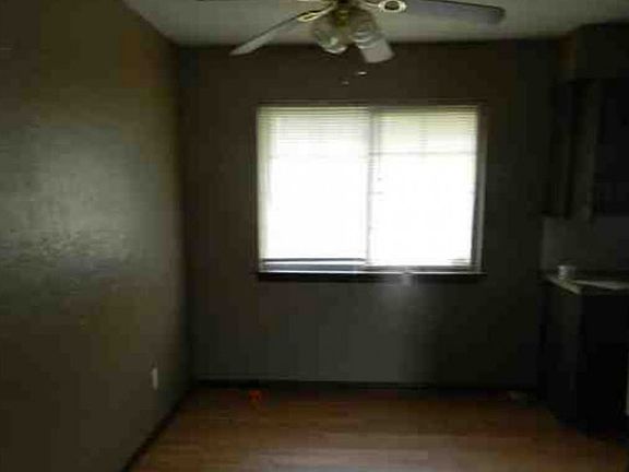 5th image of 928 NW 2nd St