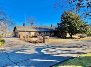 1906 Honeysuckle St, Mountain Home, AR 72653