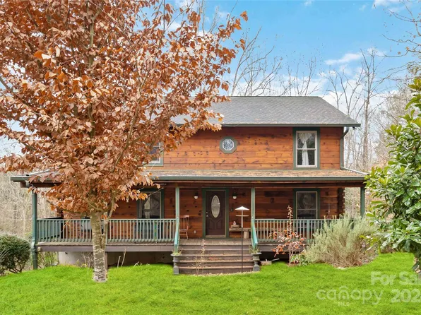 902 Coldwater Ct SE, Concord, NC 28025