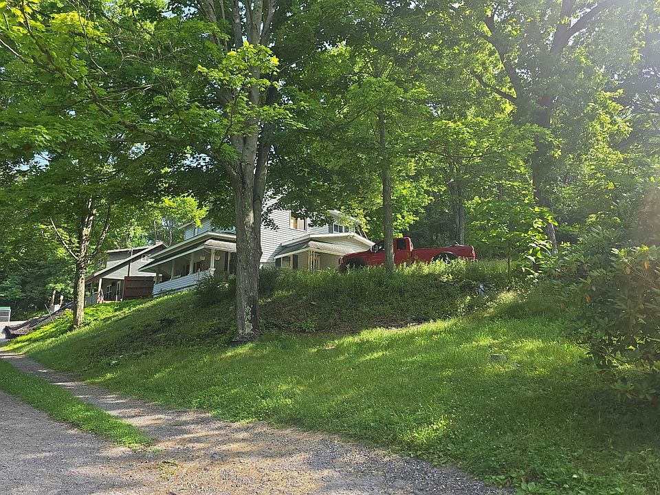 2nd image of 35 Anderson Dr