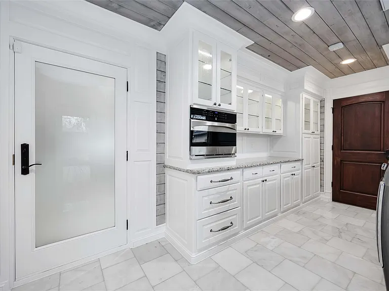 4031 Fernwood Dr — Photo 34