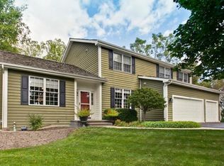 479 Calvin Ct, Gurnee, IL 60031