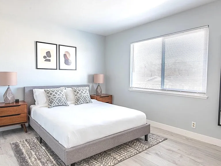 2174 Royal Dr #6 — Photo 7