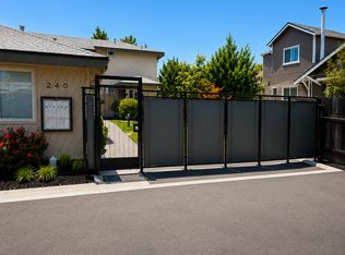 240 E Vine St APT 2, Lodi, CA 95240