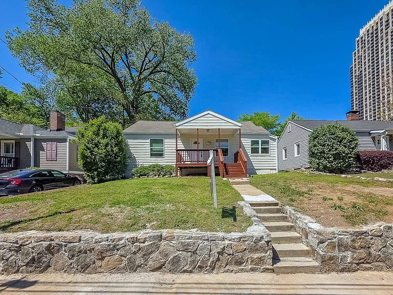 1258 Holly St NW — Photo 9