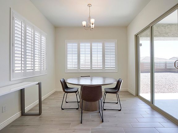 3rd image of 3229 E Pike Street