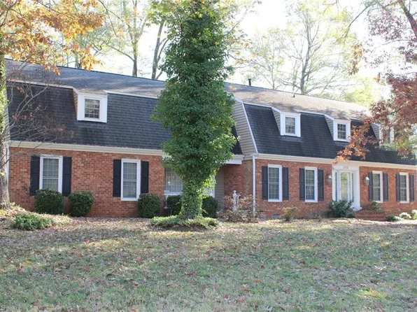 3026 Truitt Dr, Burlington, NC 27215