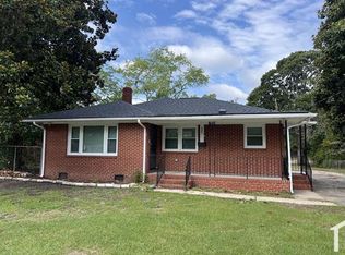 2005 Seabrook Rd, Fayetteville, NC 28301