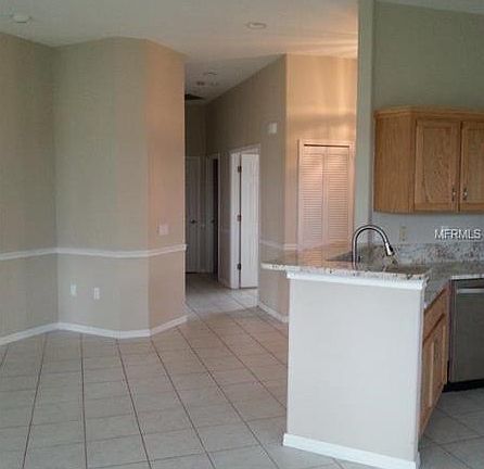4th image of 10317 Arrowhead Dr