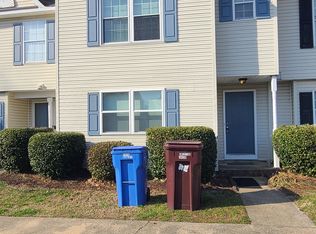3428 Clover Meadows Dr, Chesapeake, VA 23321