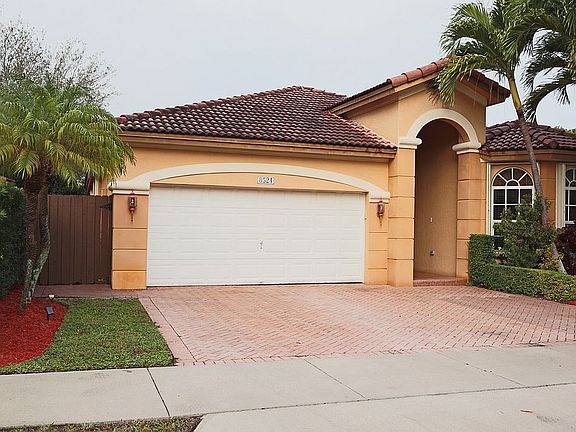 4th image of 8524 NW 110th Ave