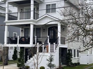 18 N Kenyon Ave, Margate, NJ 08402
