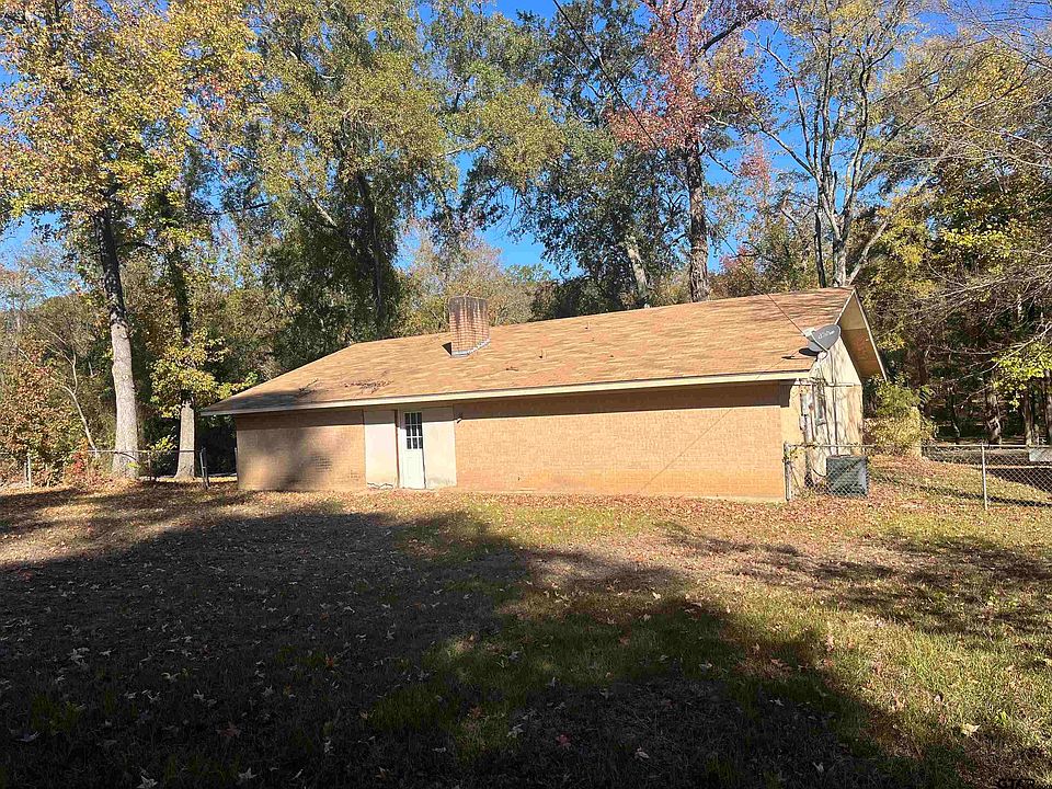 2nd image of 1702 Quail Run