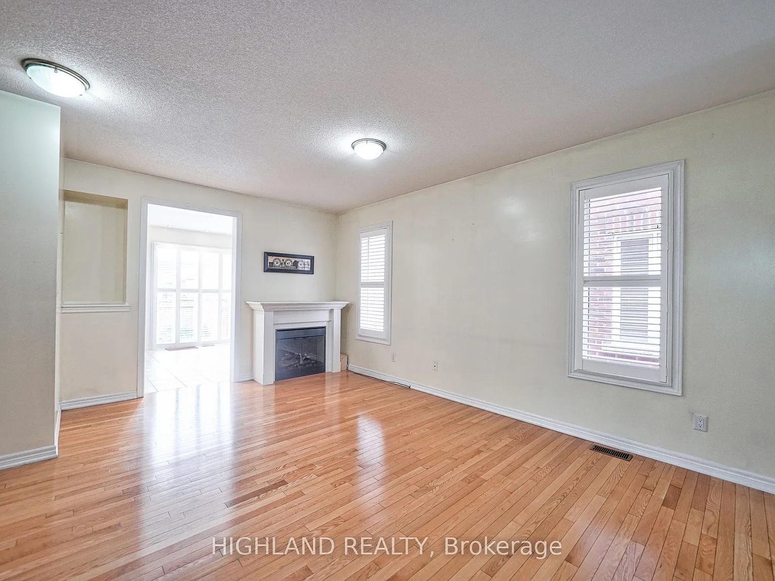 4 bed, $3,400 — Photo 4