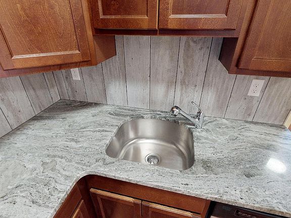5th image of 47 Pleasant St #210