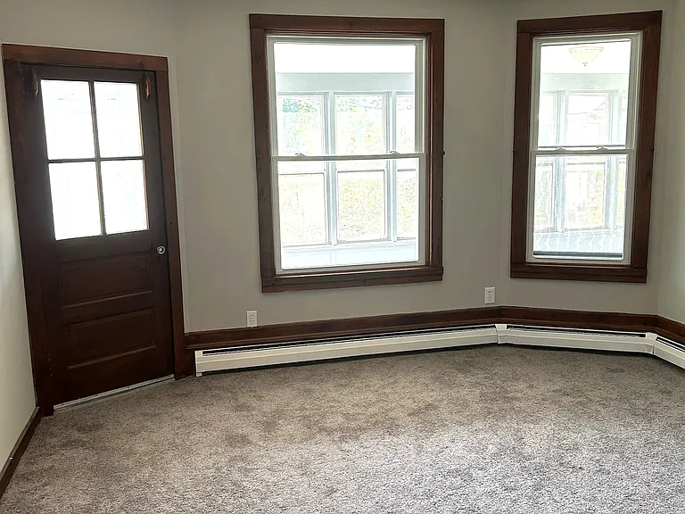 31 Worrall Ave #2 — Photo 6