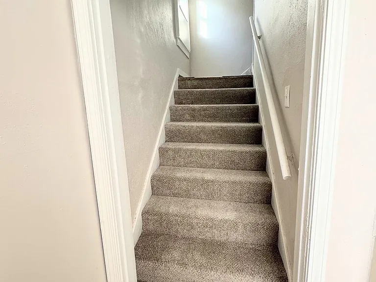 9 Orbon Pl — Photo 3