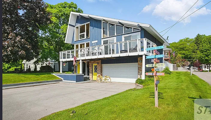 Ottawa Beach Rd