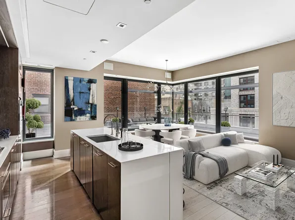 301 East 50th Street image 1 of 18