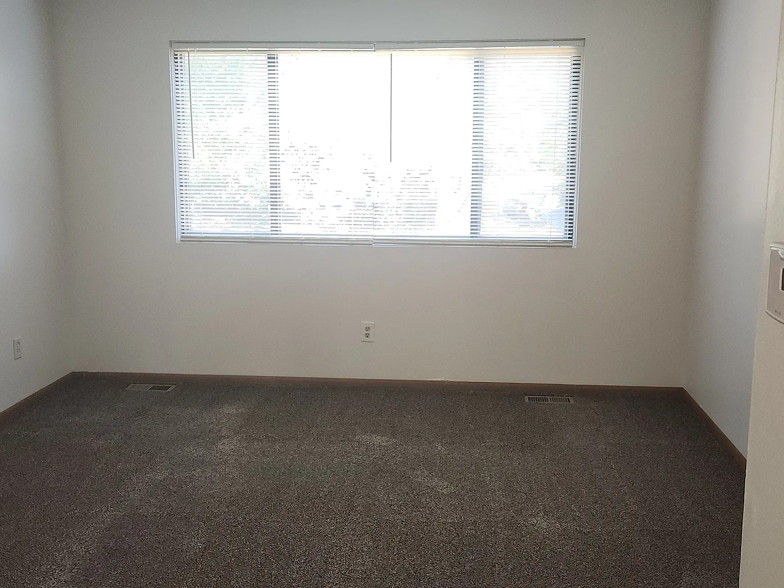 1269 Getzelman Drive - 1W — Photo 4