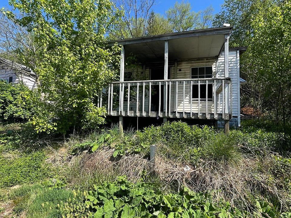 1st image of 130 Nola St