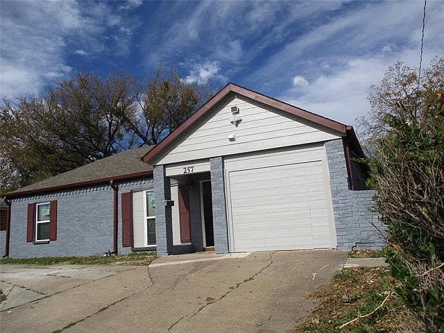 1st image of 257 Ash St
