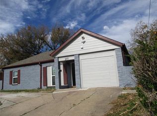 257 Ash St, Lewisville, TX 75057