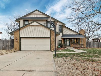 8920 E Cherry Creek Dr, Wichita, KS, 67207