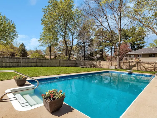 213 11th St N, Sartell, MN 56377