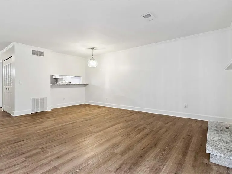 1836 Cumberland Valley Pl SE — Photo 10