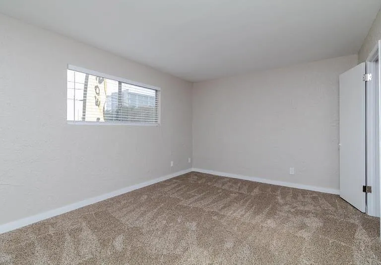 Mosaic at Western Apartments Homes — Photo 46