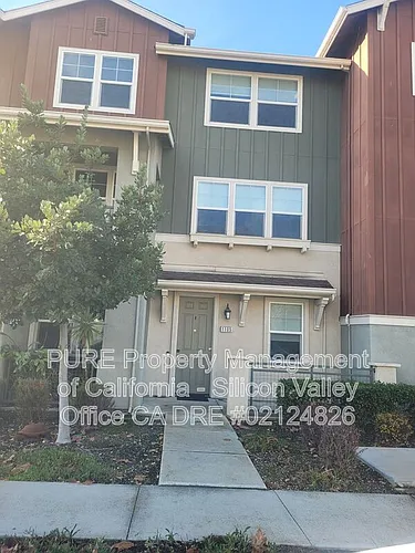1105 Pepper Rd Photo 1