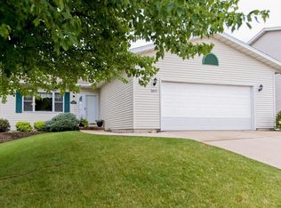 3607 King Dr SW, Cedar Rapids, IA 52404