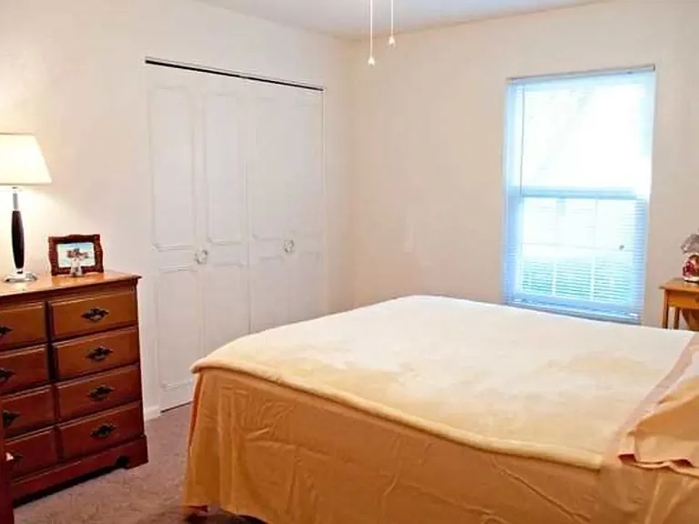 Sandpiper Apartments — Photo 7