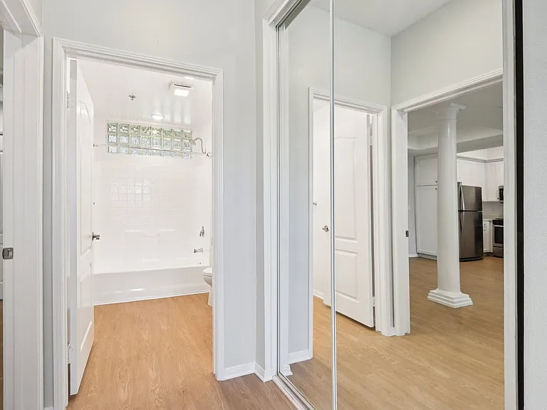 2245 Beverly Glen — Photo 16