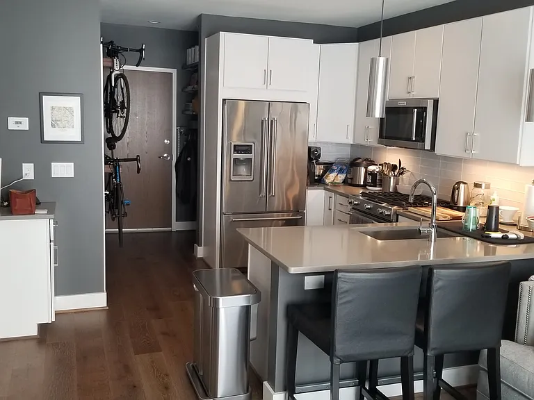 2337 Champlain St NW #Penthouse 409 — Photo 10