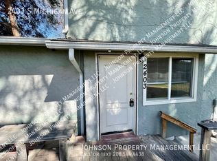 2403 S Michigan Ave, Caldwell, ID 83605