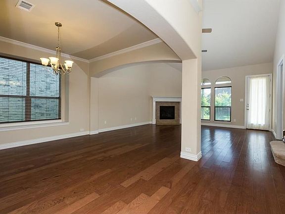 4th image of 1921 Goldenrod Ln