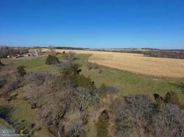 County Rd W, Hazel Green, WI 53811