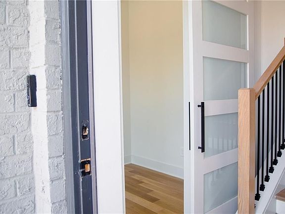 4th image of 1350 May Ave #20