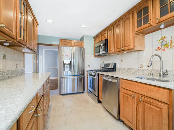 53 Dictum Court image 18 of 26