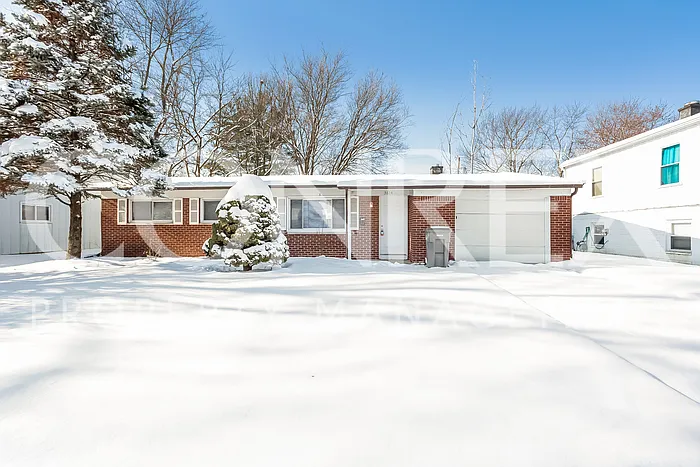 3614 N Lori Ln photo 1