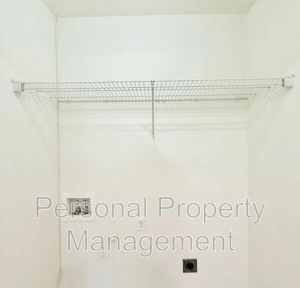 855 NW Ivy St — Photo 11